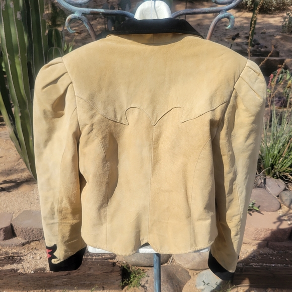 Retro Wild West Suede Jacket Giddy Up🐎 - Picture 3 of 11